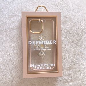 Custom phone case I place a cross rhinestone IPhone Pro max/12 Pro max